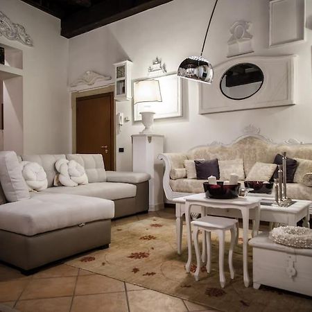 Piazza Erbe Luxury Apartment Верона Екстер'єр фото