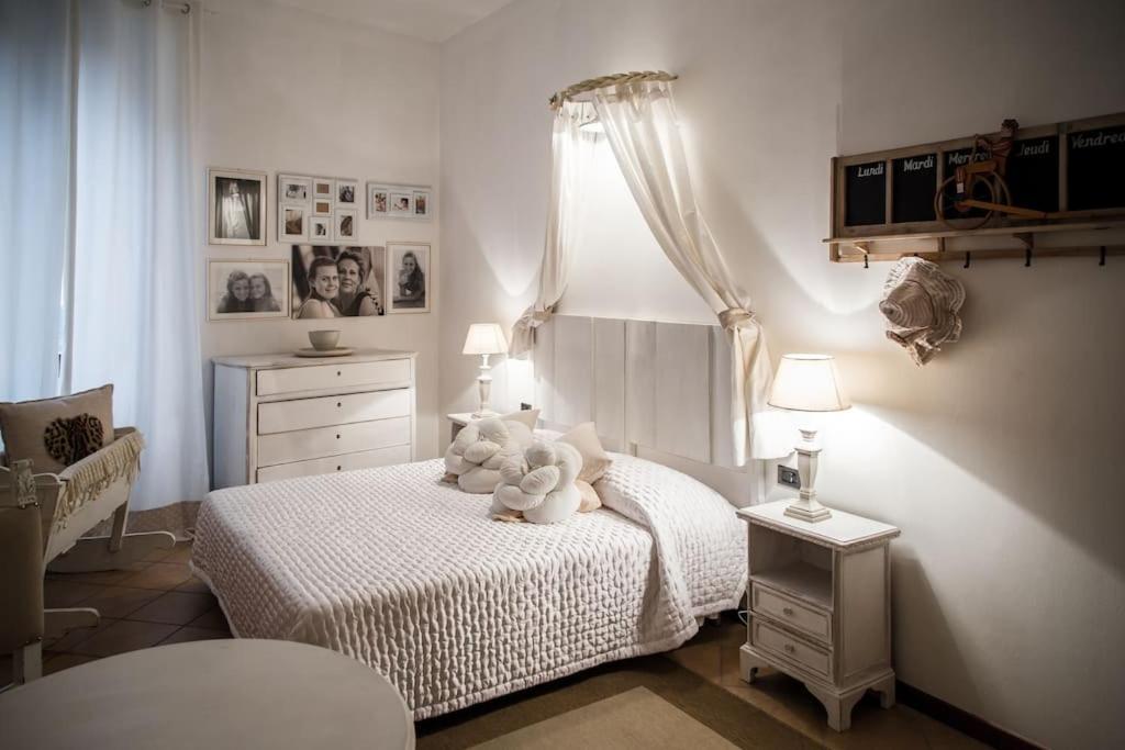 Piazza Erbe Luxury Apartment Верона Екстер'єр фото